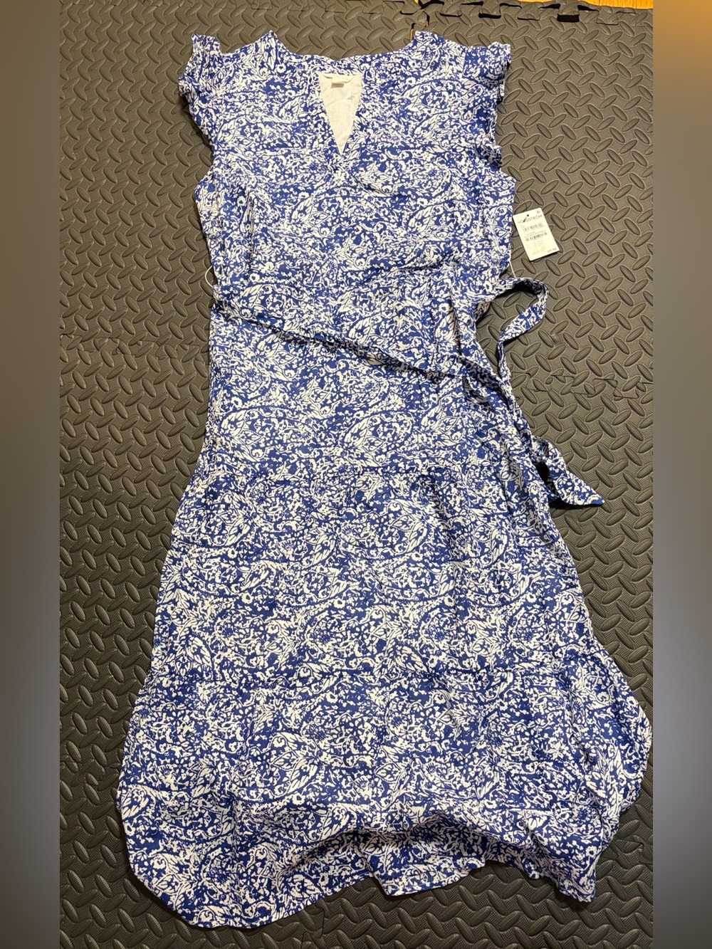 Caslon Print Ruffle Sleeve Tie Waist Midi Dress